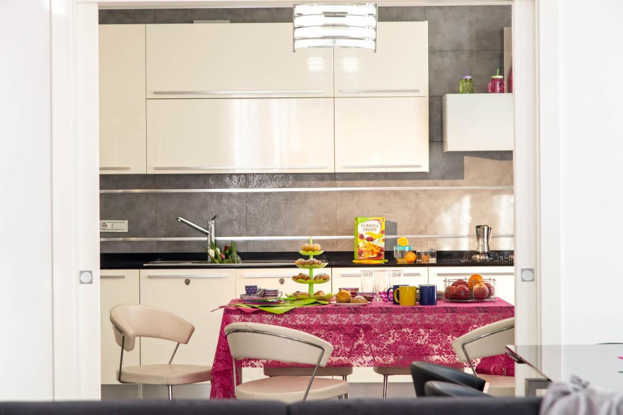 Ferdinando Arthouse Oversized Modern Apartment - By Gocce Team Napoli Exterior foto